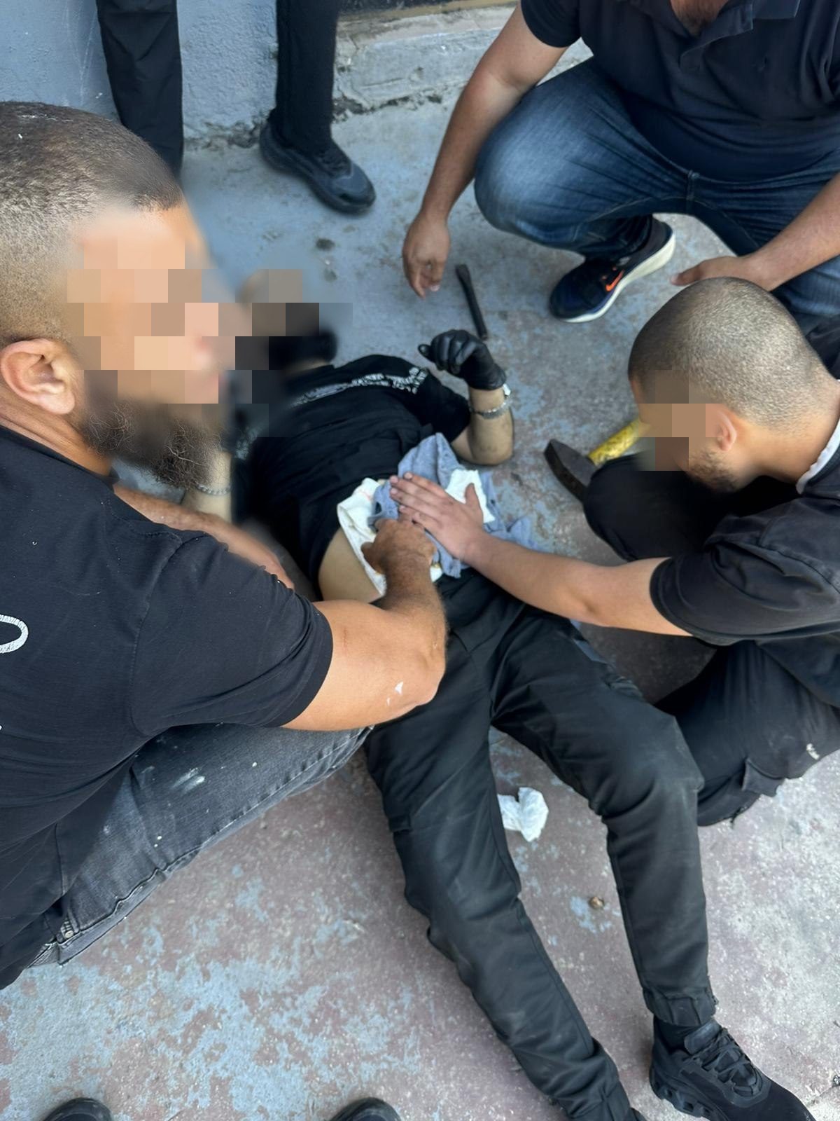 إصابة 3 أشخاص بينهم اثنان بحالة حرجة في جريمة إطلاق نار بأم الفحم