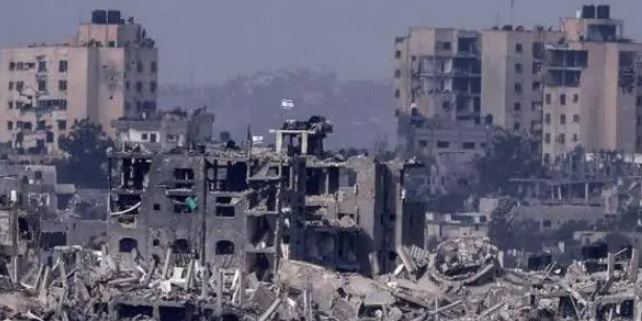 هيئة البث الاسرائيلية:  إسرائيل تستعد لبداية دخول قوة دولية للعمل إلى قطاع غزة، في أيار/مايو المقبل، لتنتشر في منطقة رفح جنوب القطاع