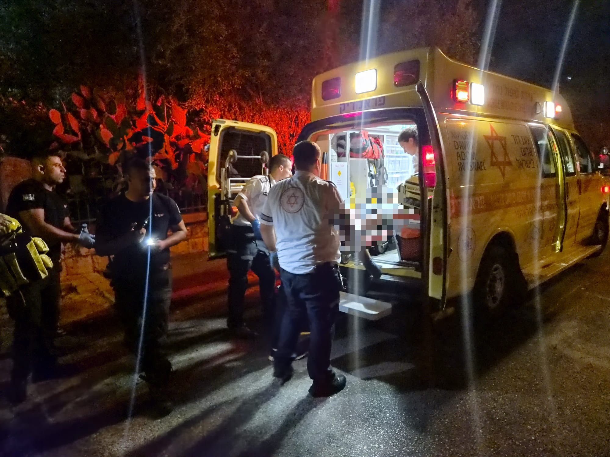 إصابة مسن بجروح خطيرة جراء إطلاق نار في حيفا